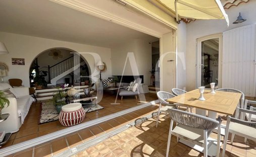 Villa in Cannes, Provence-Alpes-Côte d'Azur, France 1