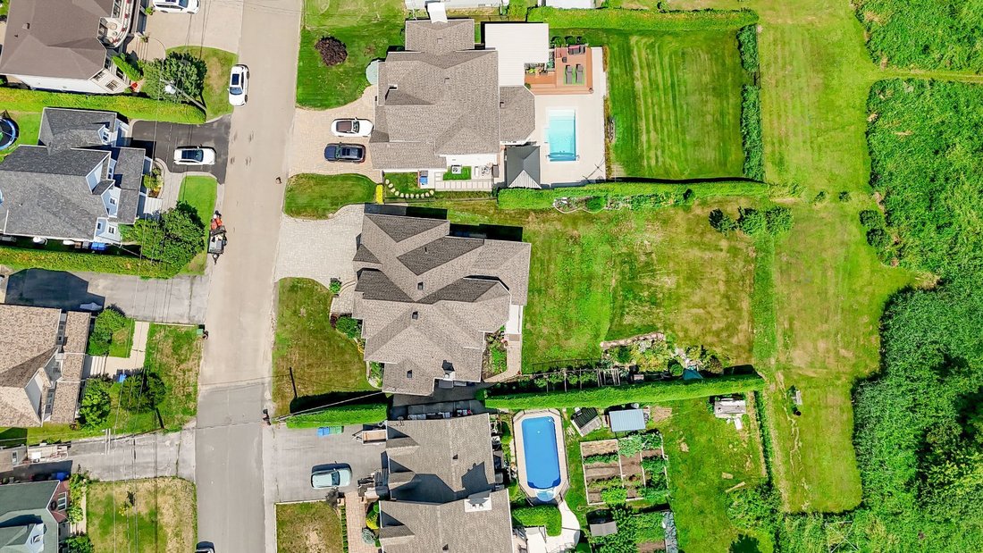 House in Lavaltrie, Quebec, Canada 3 - 18643779
