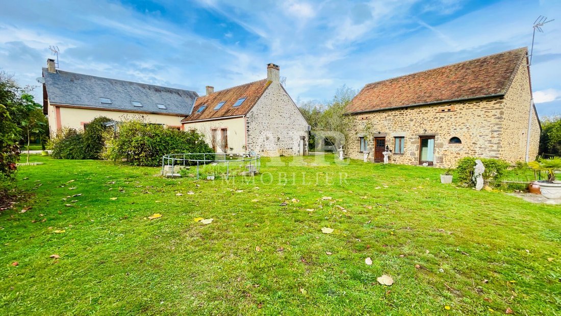 House in Fresnay-sur-Sarthe, Pays de la Loire, France 1 - 18642467