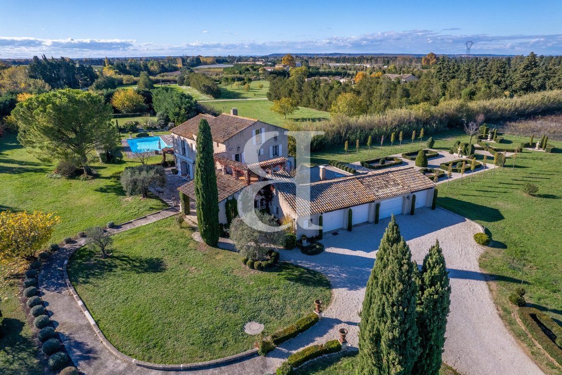 Country House in Cavaillon, Provence-Alpes-Côte d'Azur, France 5 - 18648525