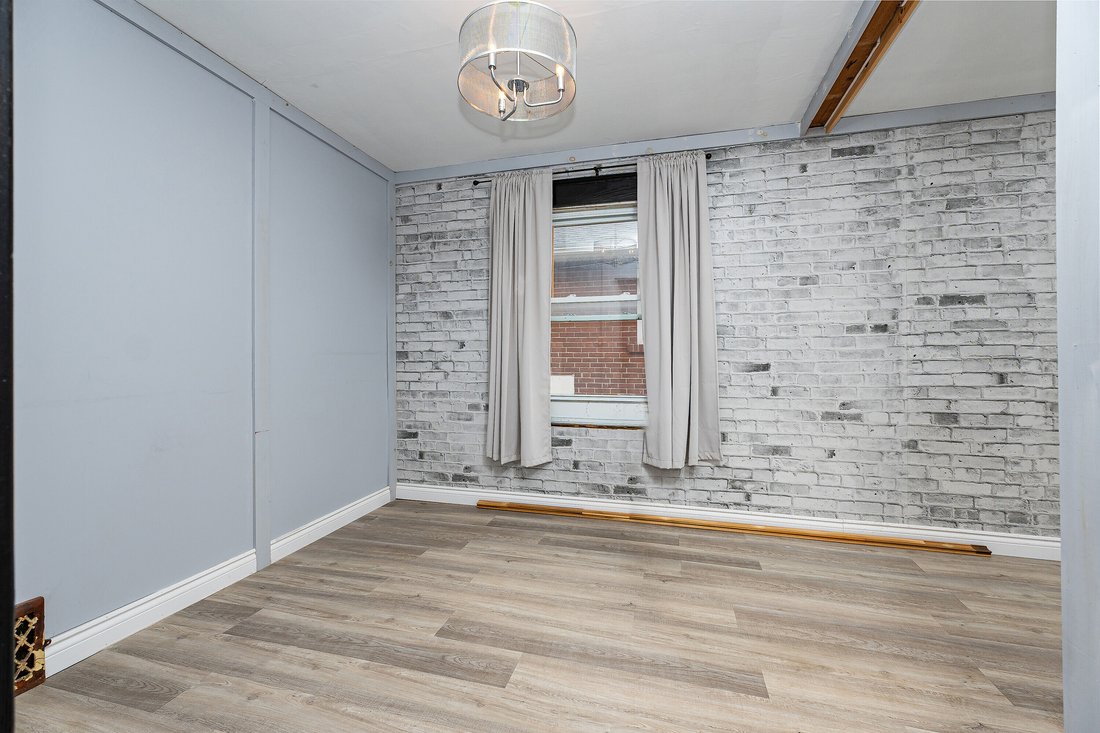 House in Toronto, Ontario, Canada 4 - 18642791