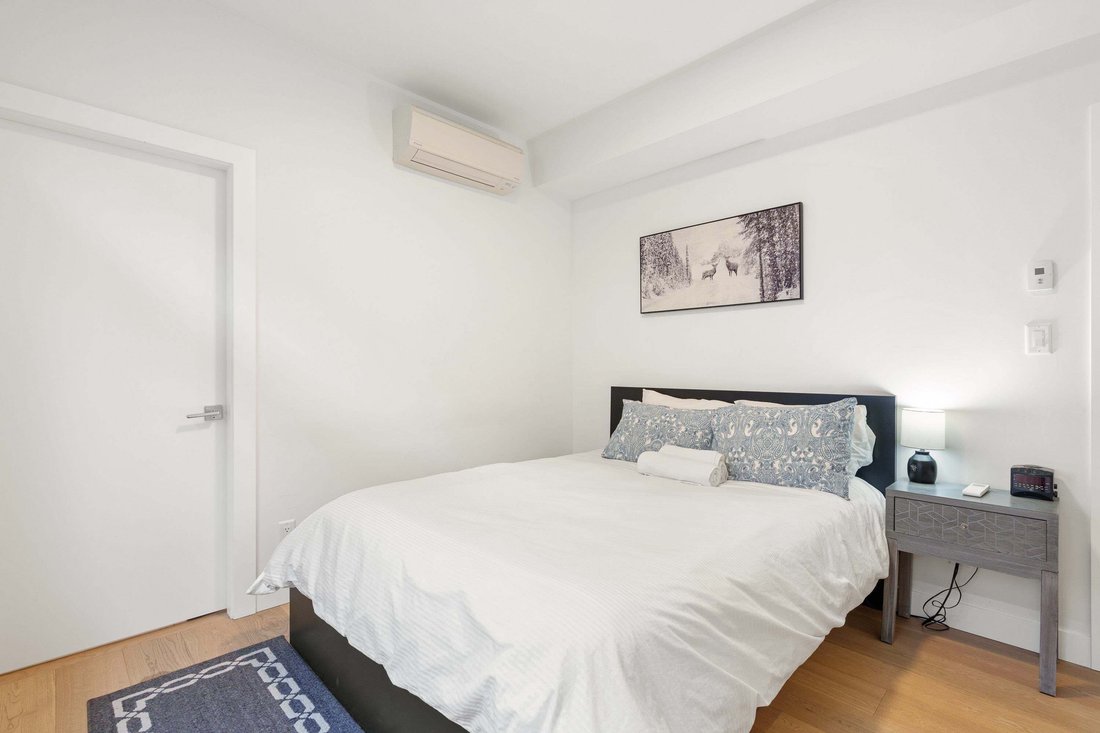 Condo in Vancouver, British Columbia, Canada 3 - 18647362