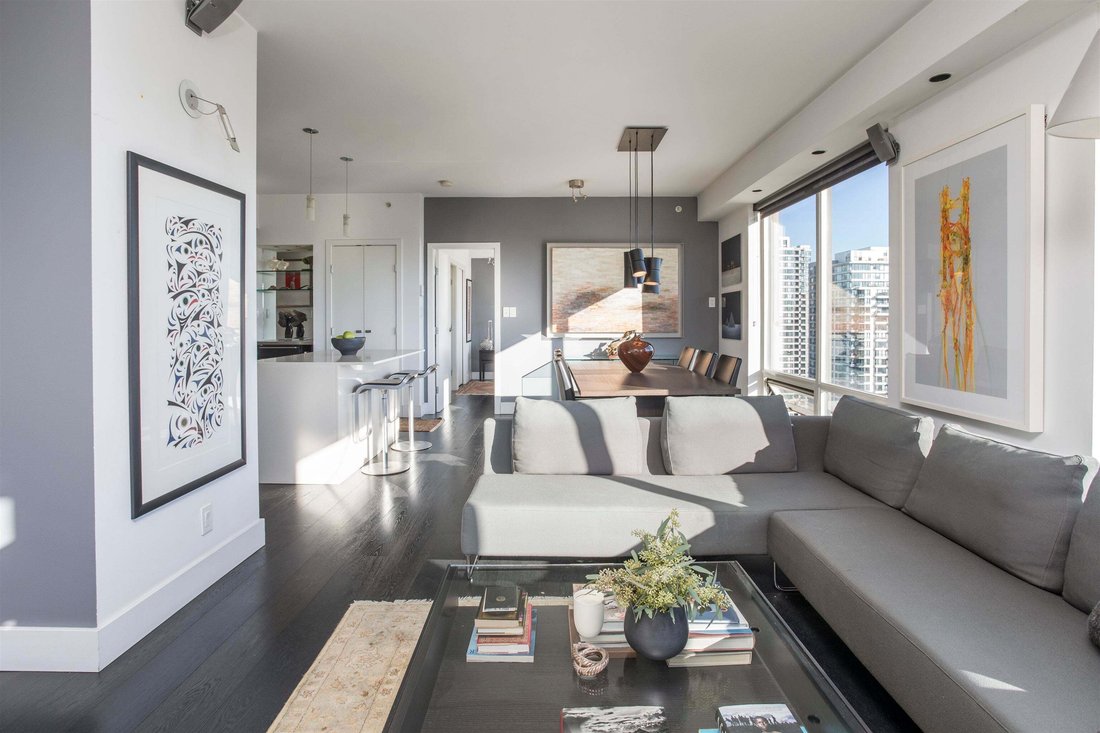Condo in Vancouver, British Columbia, Canada 2 - 18643877