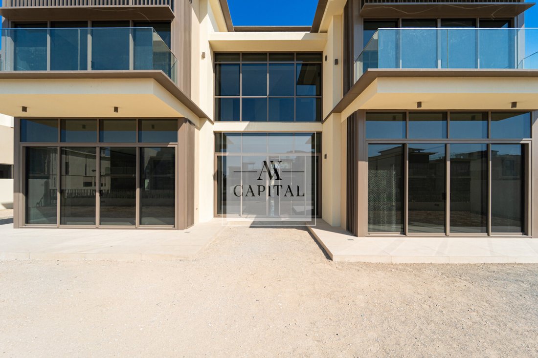 Villa in JVC / Jumeirah Village Circle, Dubai, United Arab Emirates 2 - 18648206
