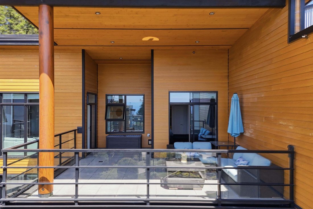 Condo in White Rock, British Columbia, Canada 5 - 18643835