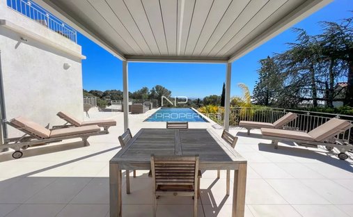 Villa in Basse Suane-Les Virgiles, Sainte-Maxime, France 1