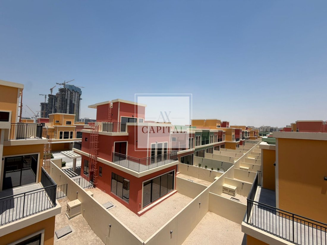 Townhouse in JLT / Jumeirah Lakes Towers, Dubai, United Arab Emirates 1 - 18647731