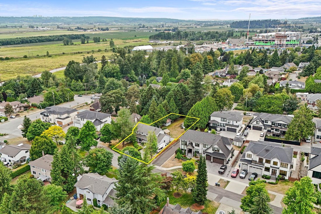 House in Surrey, British Columbia, Canada 5 - 18643849