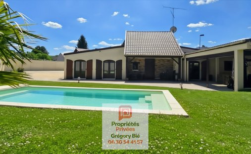 Villa in Nord Ouest, La Ferté-sous-Jouarre, France 1