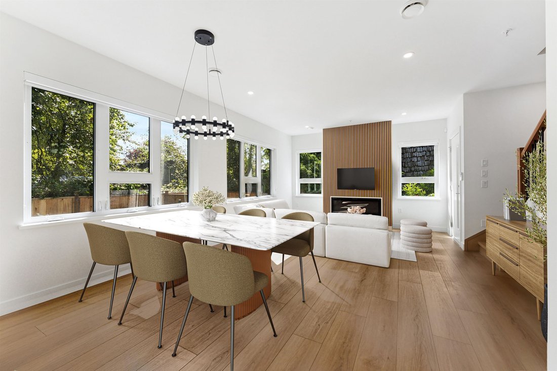 Condo in North Vancouver, British Columbia, Canada 3 - 18643643