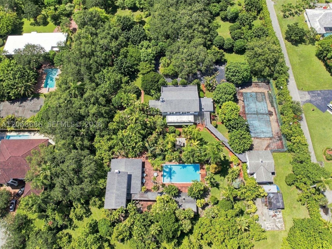 House in Miami, Florida, United States 5 - 18646139