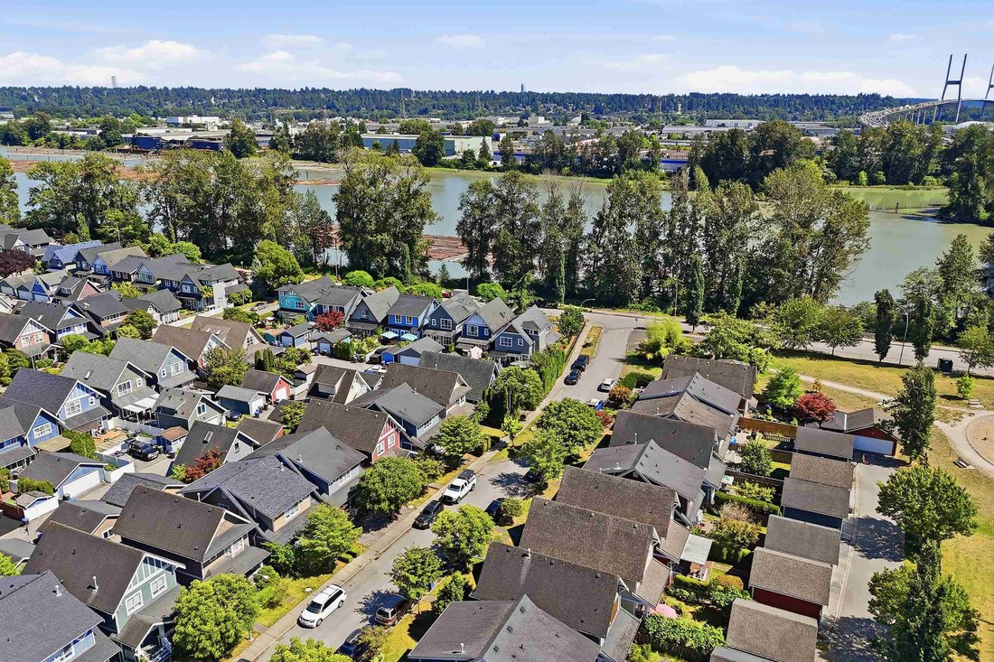 House in New Westminster, British Columbia, Canada 3 - 18643701