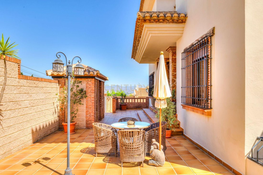 Villa in Alhaurin de la Torre, Andalusia, Spain 5 - 18647399
