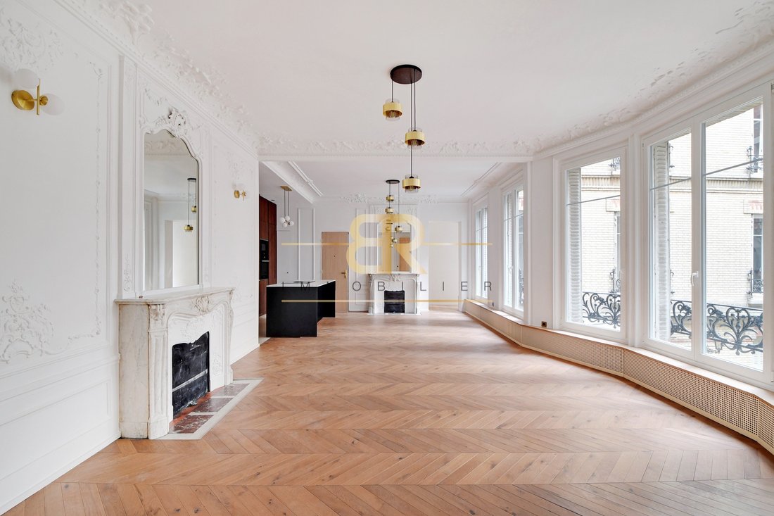 Apartment in Palais Royal, Paris 1er Arrondissement, Paris 2 - 18646288