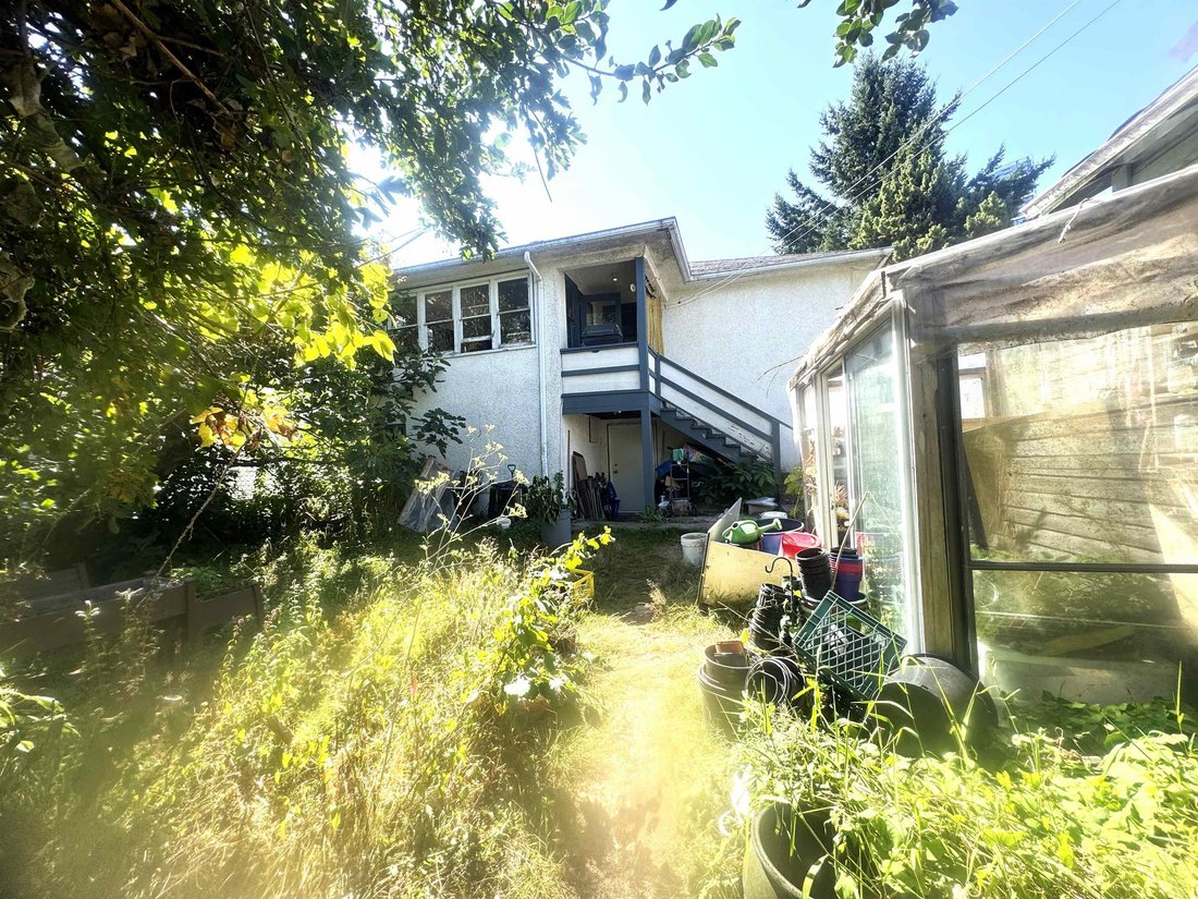 House in Burnaby, British Columbia, Canada 4 - 18648470