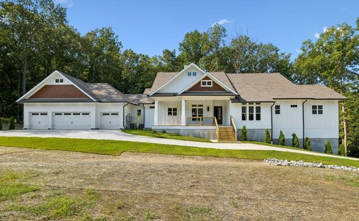House in White Bluff, Tennessee, United States 1