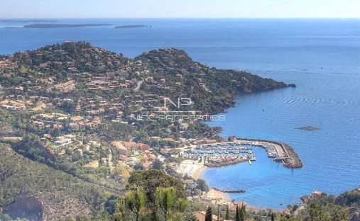 Villa in Théoule-sur-Mer, Provence-Alpes-Côte d'Azur, France 1