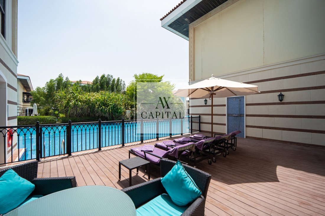Villa in Jumeirah Beach Residence, Dubai, United Arab Emirates 2 - 18648153