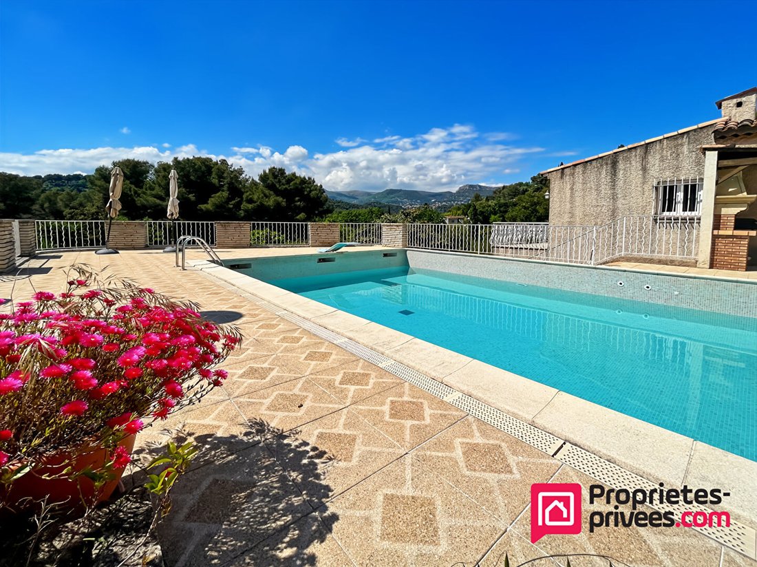 Villa in Saint-Paul-de-Vence, Provence-Alpes-Côte d'Azur, France 2 - 18647790