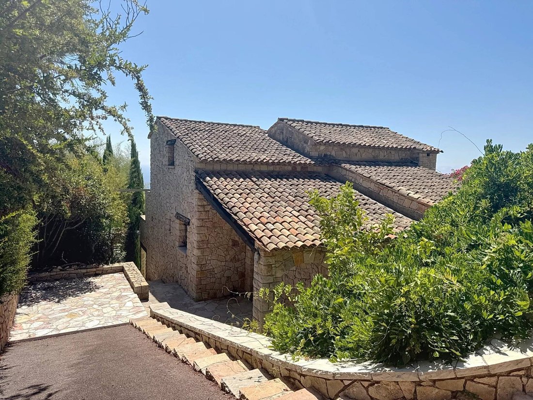 Villa in Brusquet-Retenaou-Devens, Vallauris, France 2 - 15963769