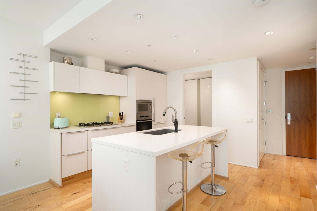 Condo in Vancouver, British Columbia, Canada 5 - 18644050