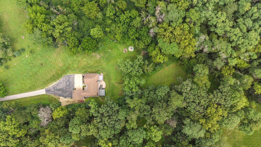 House in Le Claire, Iowa, United States 5 - 18642266