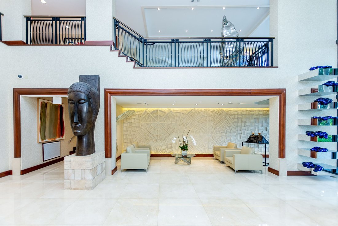 Condo in Bal Harbour, Florida, United States 3 - 18648612