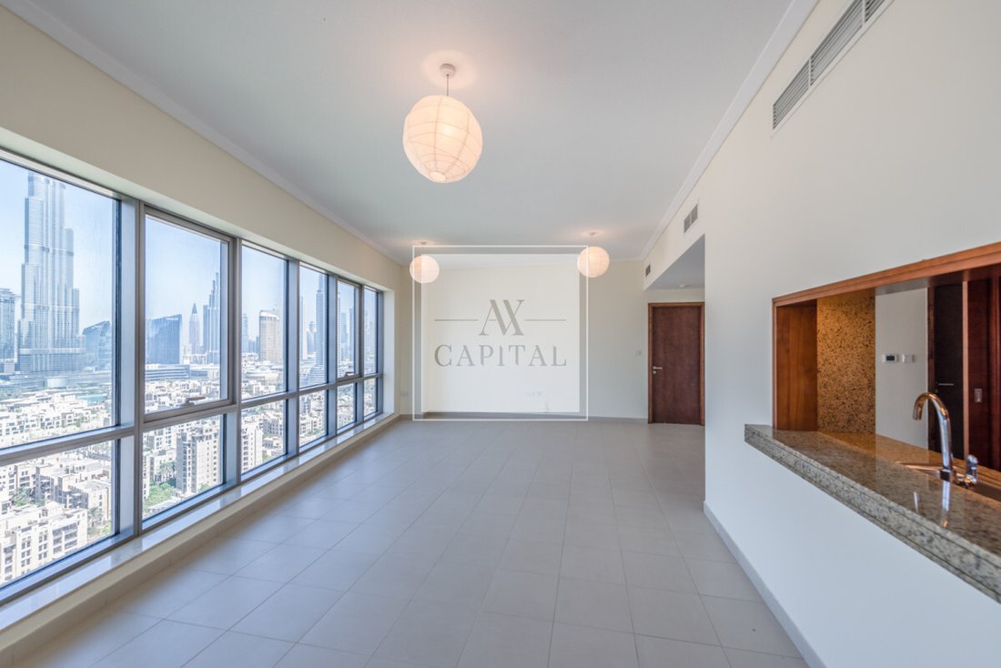 Apartment in Ud al Bayda, Dubai, United Arab Emirates 3 - 18647835