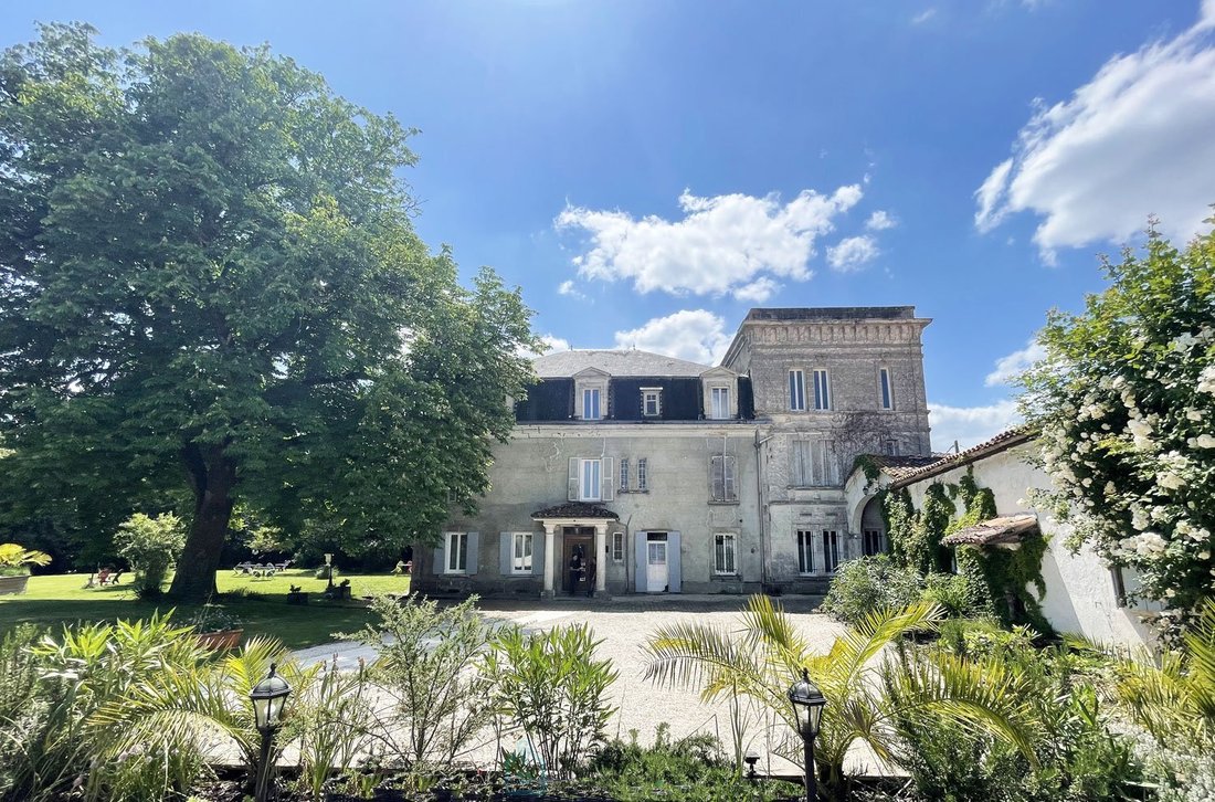 Chateau  en Cherves-Richemont, Val-de-Cognac, Francia 2 - 18647716