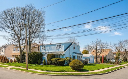 House in Lawrence, New York, United States 1