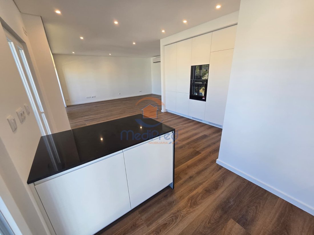 Apartment in Ramada e Canecas, Lisbon, Portugal 5 - 18616114