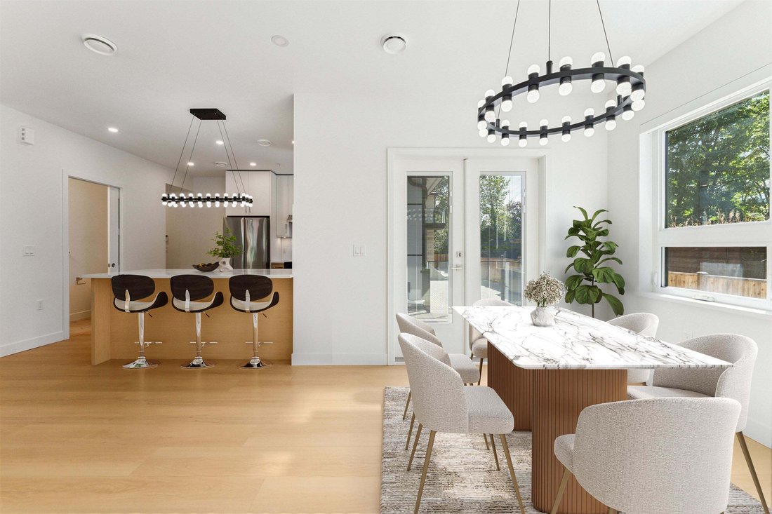 Condo in North Vancouver, British Columbia, Canada 2 - 18643605
