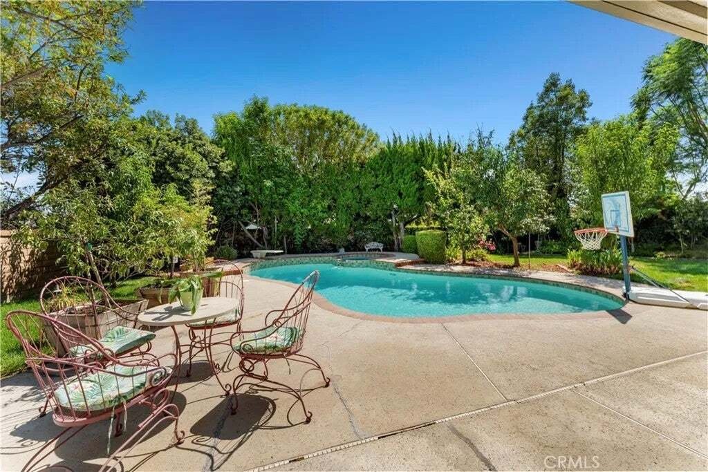 House in Upland, California, United States 5 - 18646568