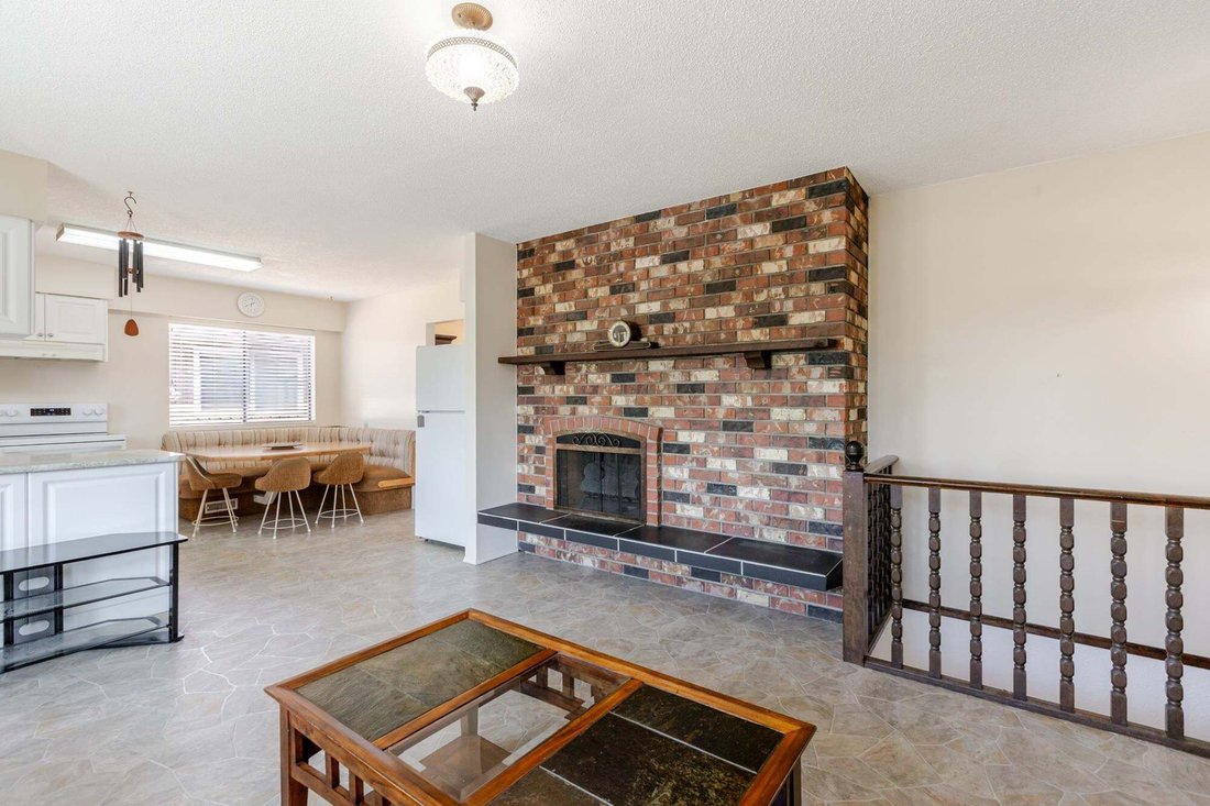 House in Delta, British Columbia, Canada 5 - 18647379