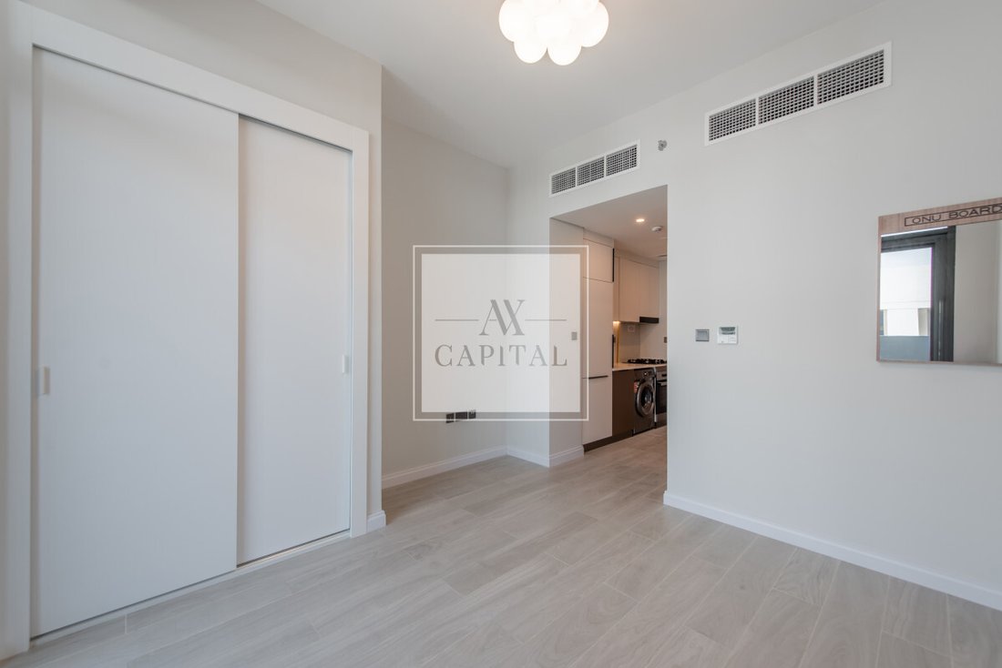 Apartment in JVC / Jumeirah Village Circle, Dubai, United Arab Emirates 1 - 18648247