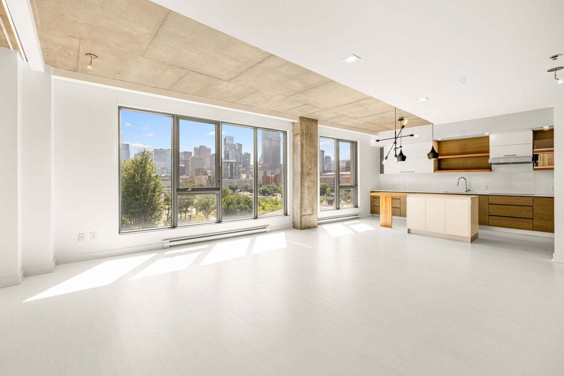 Condo in Montréal, Quebec, Canada 3 - 18643158