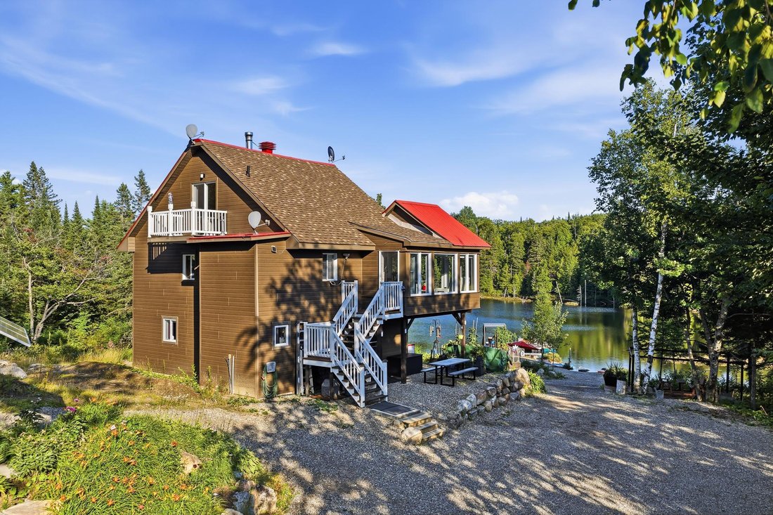 House in Saint Come, Quebec, Canada 2 - 18643887