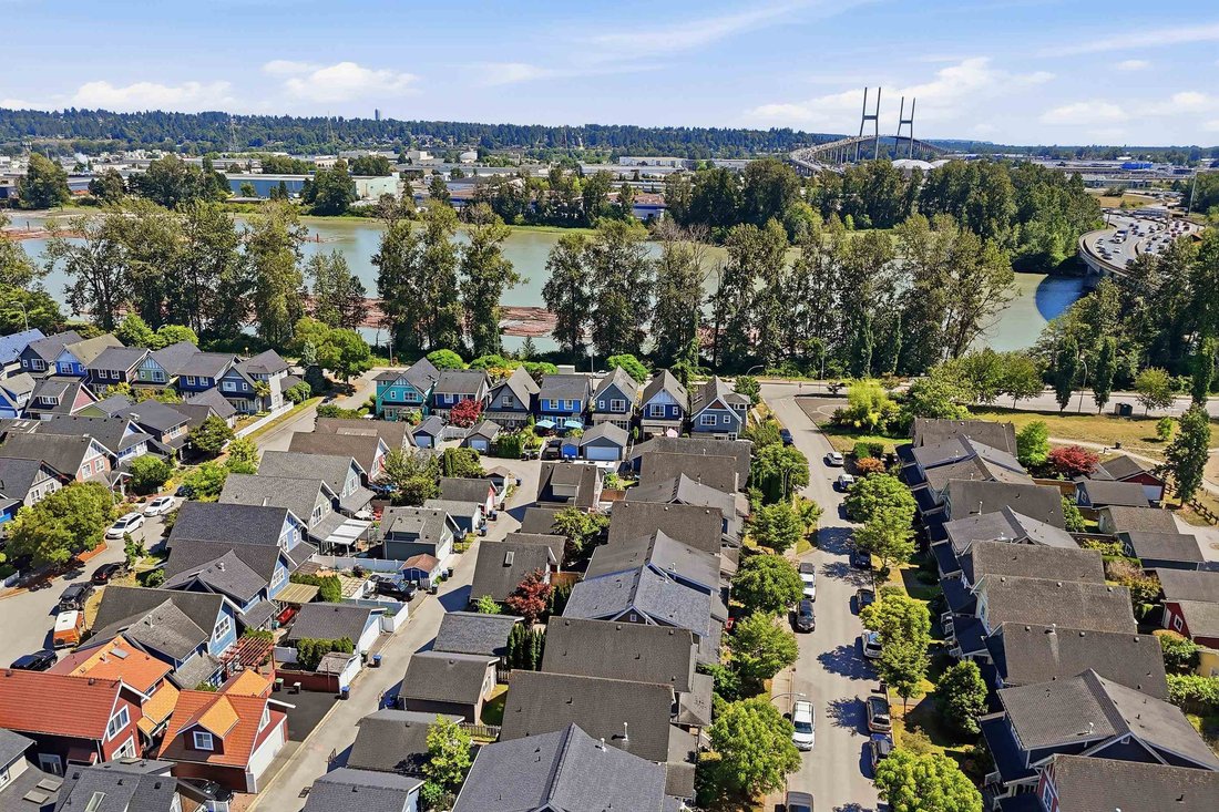 House in New Westminster, British Columbia, Canada 5 - 18643701