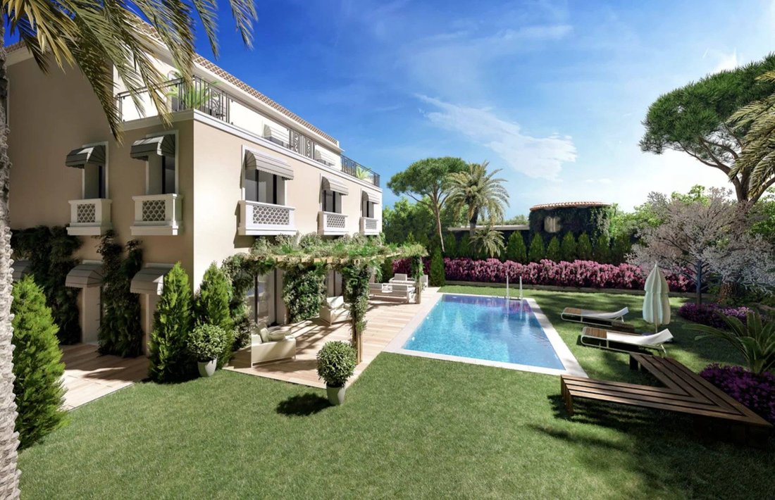 Apartment in Vieille Ville, Antibes, France 1 - 15502845