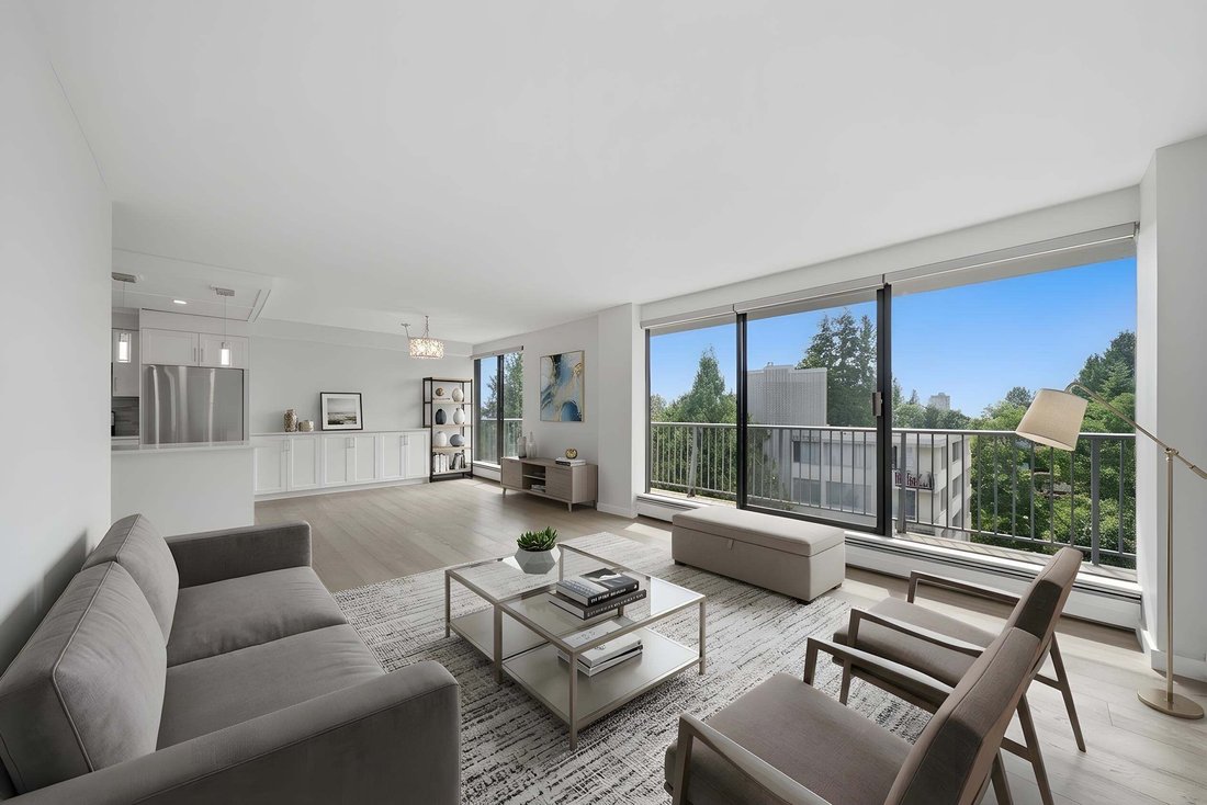 Condo in West Vancouver, British Columbia, Canada 1 - 18643377
