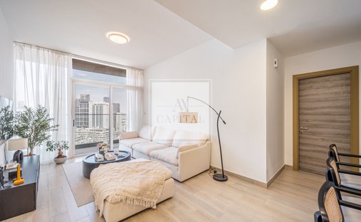 Apartment in JLT / Jumeirah Lakes Towers, Dubai, United Arab Emirates 1