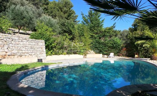 Villa in Brusquet-Retenaou-Devens, Vallauris, Frankreich 1