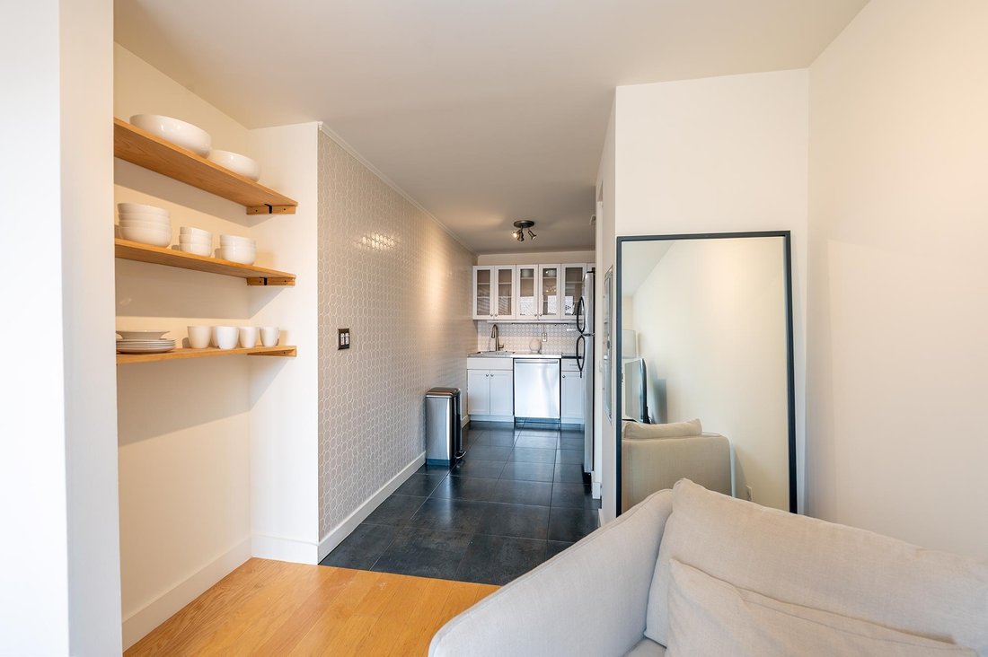 Condo in Jersey City, New Jersey, United States 4 - 18645323
