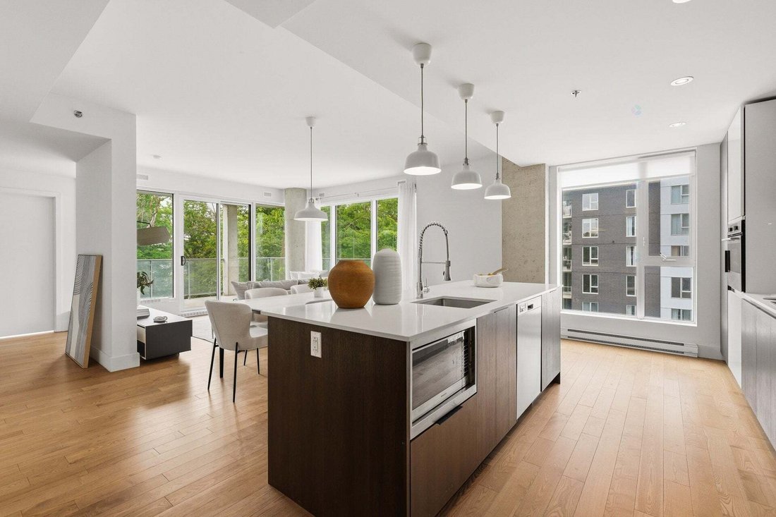 Condo in Blainville, Quebec, Canada 1 - 18643329