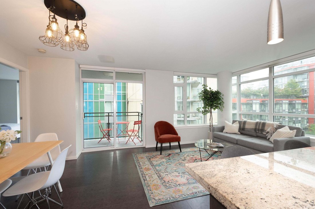 Condo in Vancouver, British Columbia, Canada 3 - 18643976