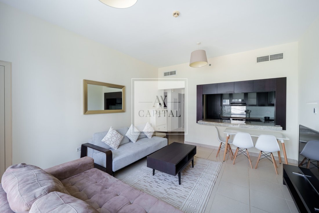 Apartment in Al Thanyah 3, Al Thanyah, Dubai 3 - 18647757