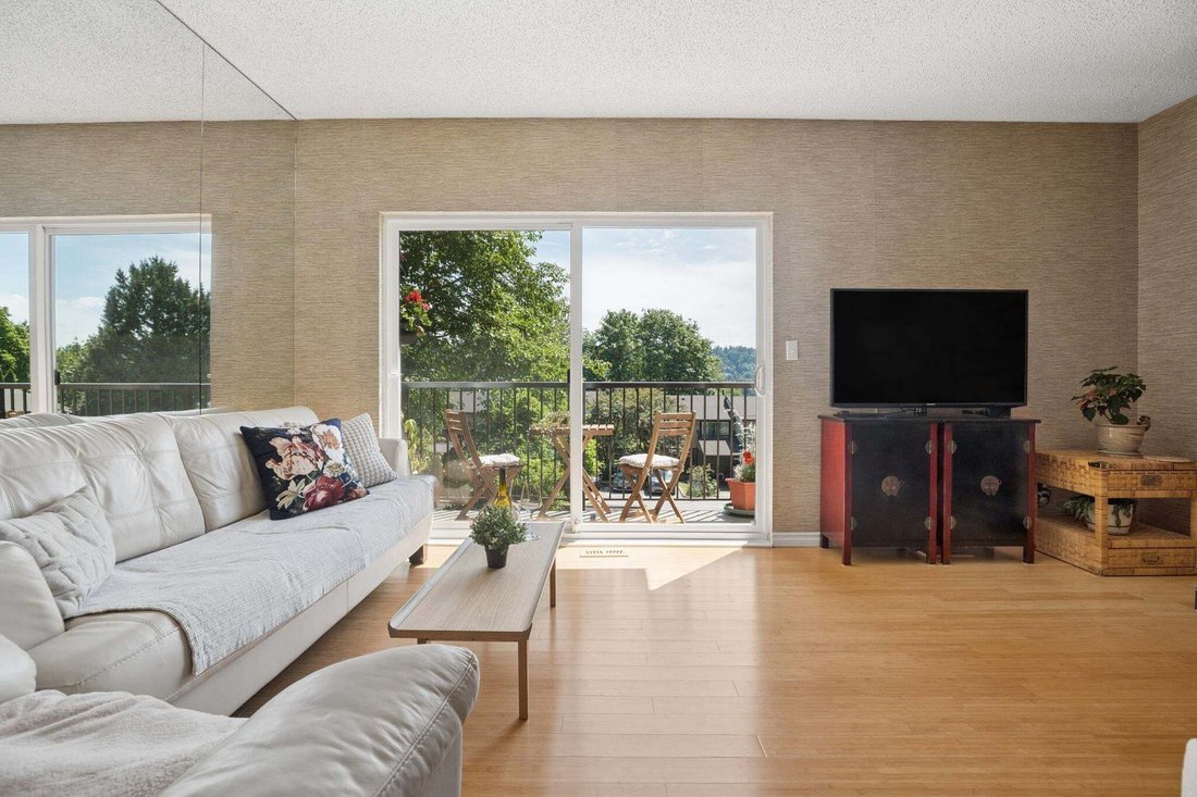Townhouse in Port Moody, British Columbia, Canada 4 - 18643776