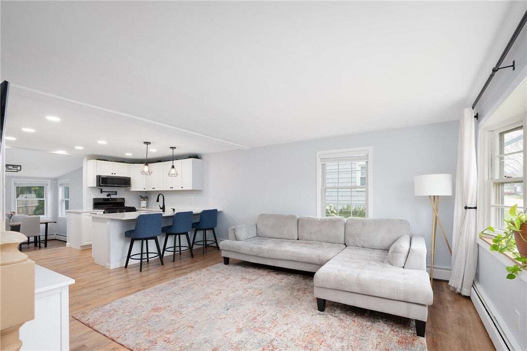 House in East Providence, Rhode Island, United States 3 - 18645774