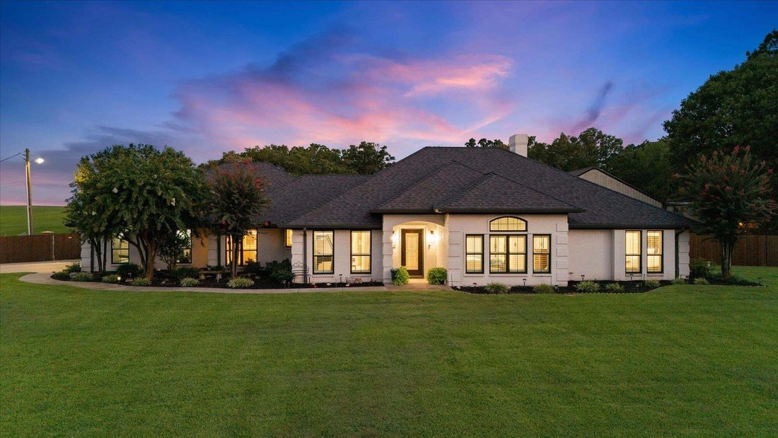 House in Longview, Texas, United States 1 - 18645338