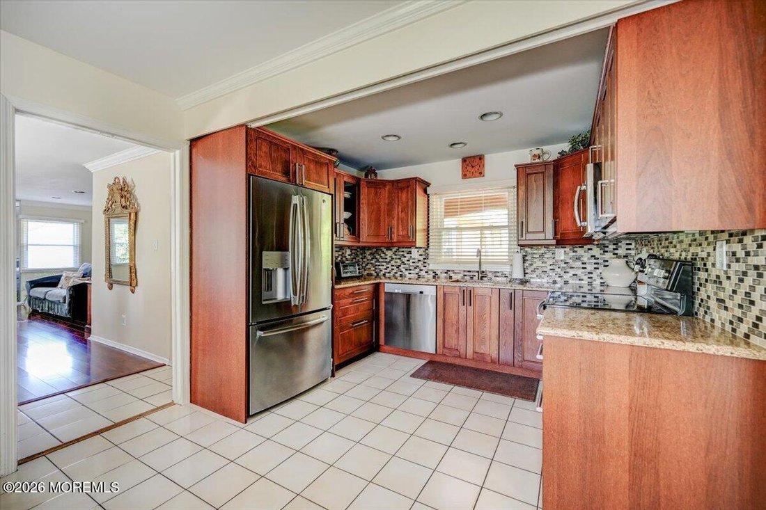 House in Old Bridge Township, New Jersey, United States 3 - 18645574